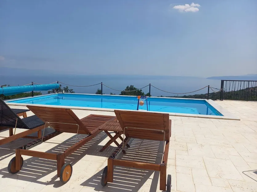 Nova Mediteranska Kuća s Bazenom i Pogledom na More